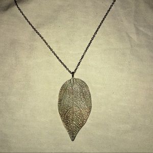 Long, leaf necklace